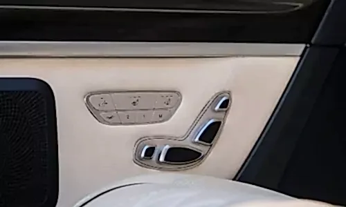 Перетяжка и тюнинг салона автомобиля в Москве, в детейлинг центре DOTCARS Перетяжка и тюнинг салона автомобиля в Москве, в детейлинг центре DOTCARS
