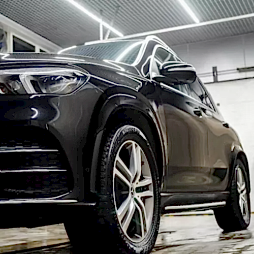 oklejka-v-glyancevyj-poliuretan-mercedes-gle-3
