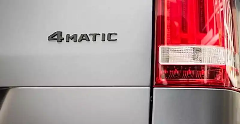 oklejka-v-matovyj-poliuretan-mercedes-benz-v-klass-8