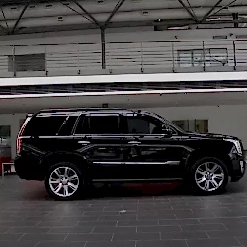 oklejka-poliuretanovoj-plyonkoj-cadillac-escalade-iv-0