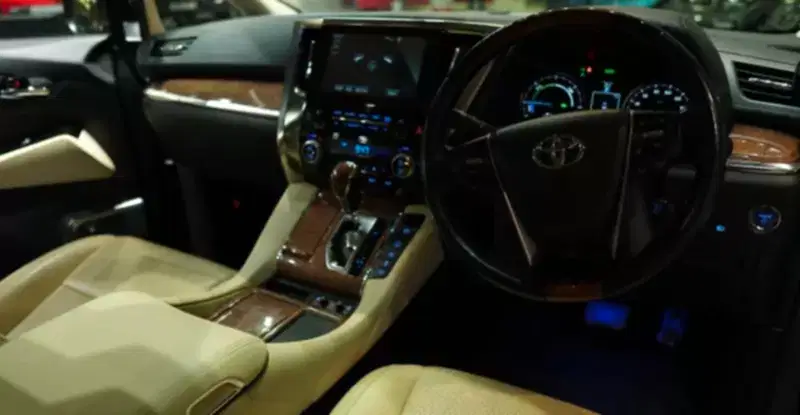 kompleks-detejling-uslug-toyota-alphard-2