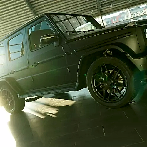 oklejka-plenkoj-chernogo-mercedes-benz-g-klass-17