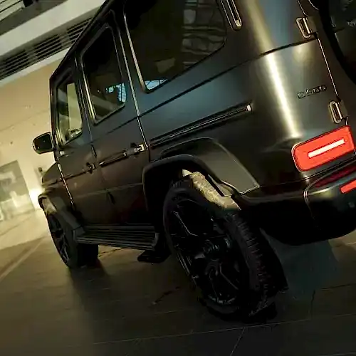 oklejka-plenkoj-chernogo-mercedes-benz-g-klass-24