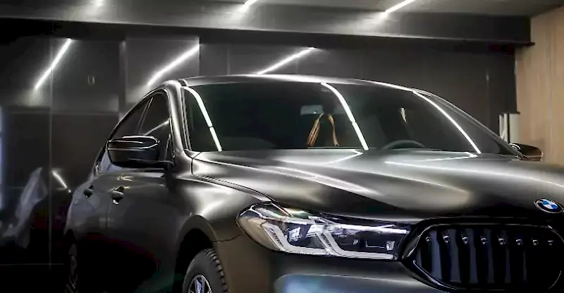 bmw-5-oklejka-v-matovuyu-poliuretanovuyu-plenku-6