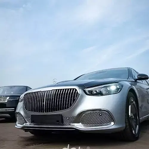 limitirovannyj-avtomobil-mercedes-maybach-serii-edition-100-9