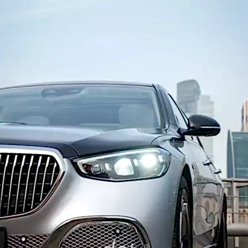 limitirovannyj-avtomobil-mercedes-maybach-serii-edition-100-19