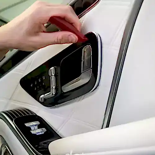 limitirovannyj-avtomobil-mercedes-maybach-serii-edition-100-0