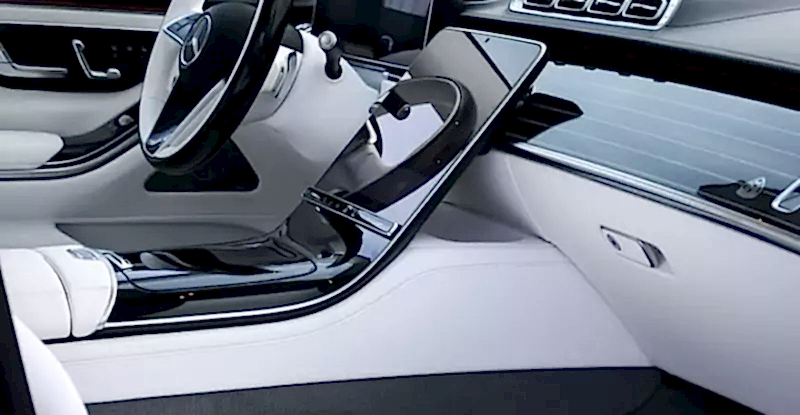 limitirovannyj-avtomobil-mercedes-maybach-serii-edition-100-42