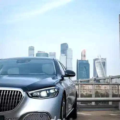 limitirovannyj-avtomobil-mercedes-maybach-serii-edition-100-65
