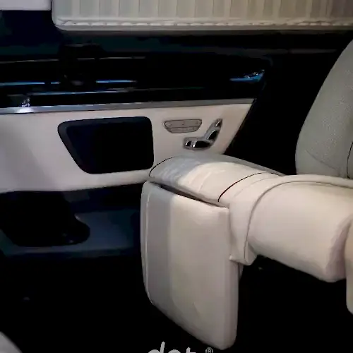 pereoborudovanie-i-sozdanie-mobilnogo-kabineta-mercedes-v-class-19