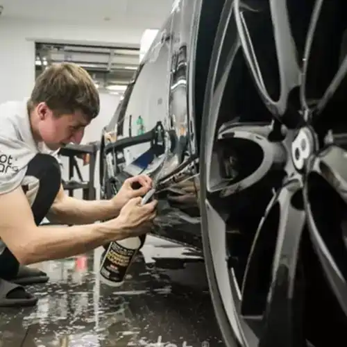 bentley-continental-gracioznoe-kupe-klassa-lyuks-dlya-istinnyh-aristokratov-30